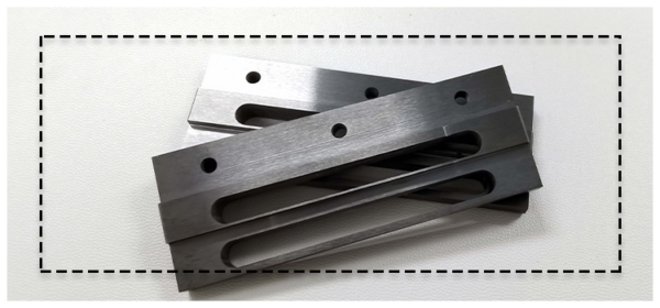 Black zirconia insulating structural parts — view 1 Black zirconia insulating structural parts — reference component view 1